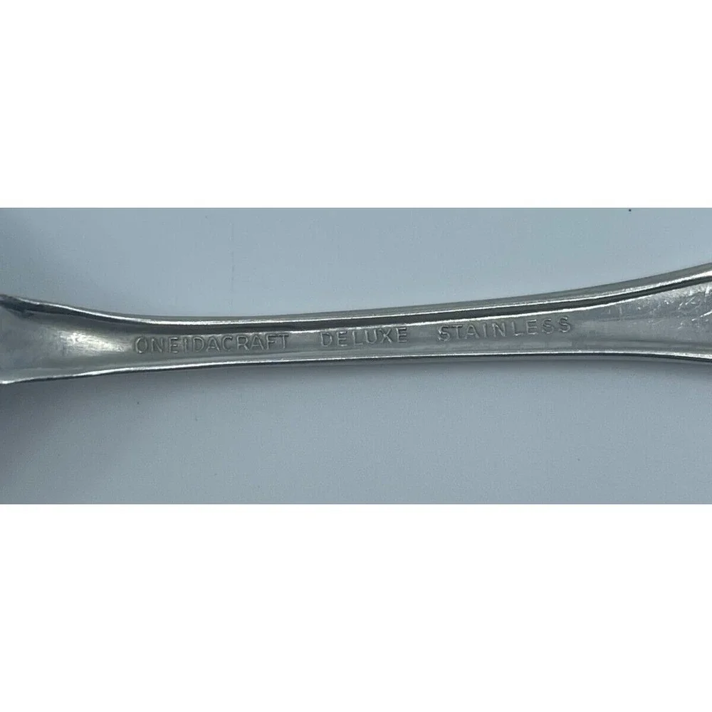 Oneida Chateau Set of 2 Soup Spoons Oneidacraft Deluxe Stainless Flatware 7